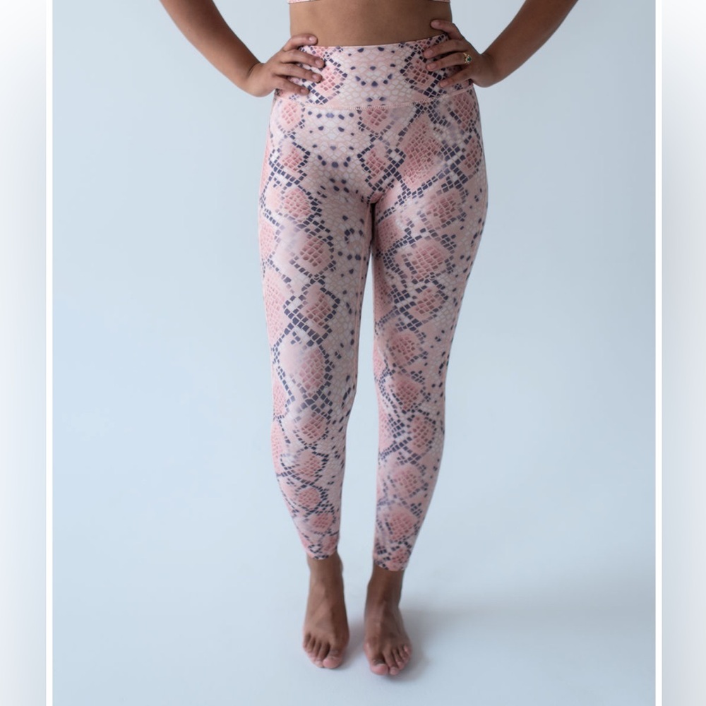 SAVVI Seri Leggings